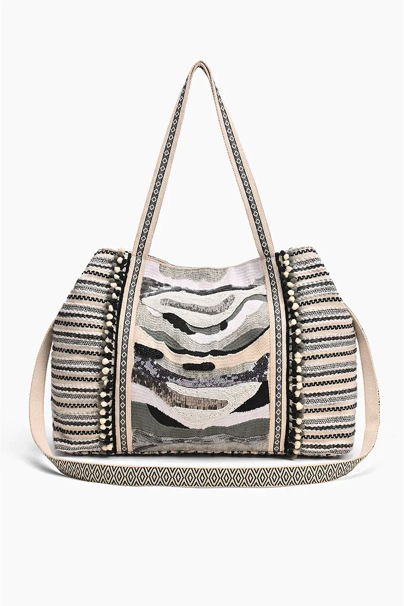 AB23-723 America & Beyond Metallic Sands Tote