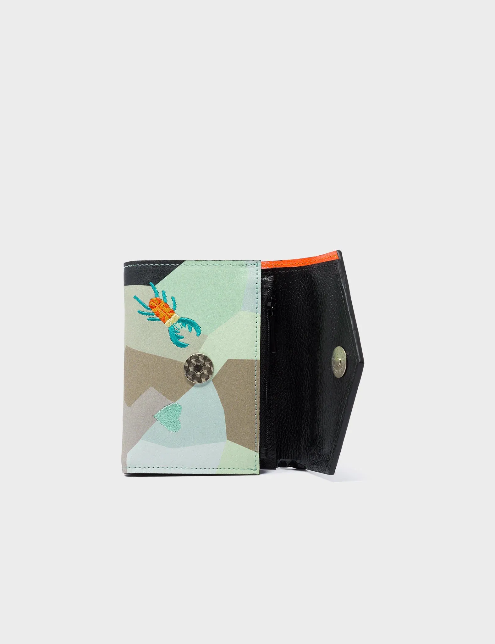 Fiona Cream And Black Leather Wallet - Camo Dreams Design