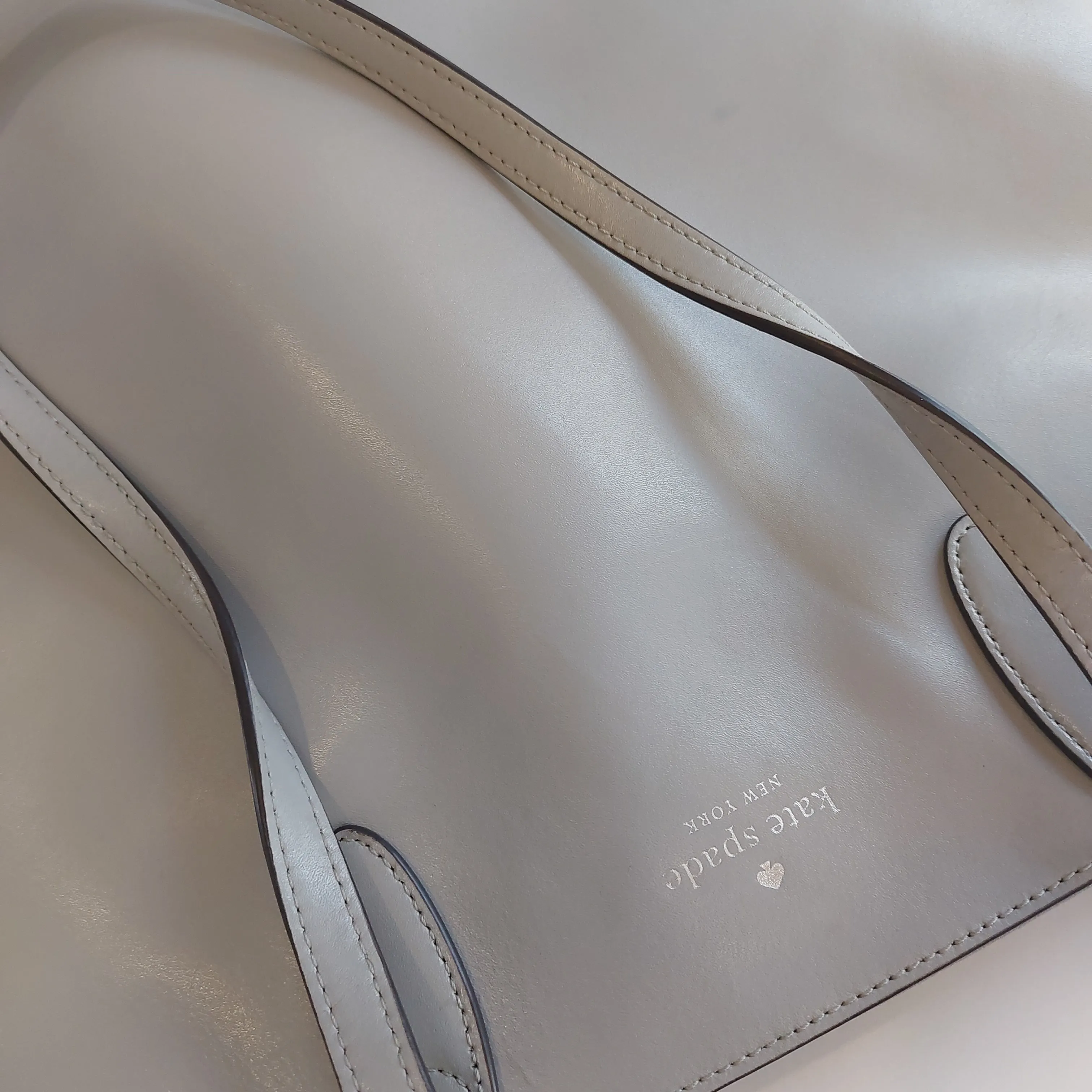 Kate Spade Grey Leather Shoulder Bag | Pre Loved |