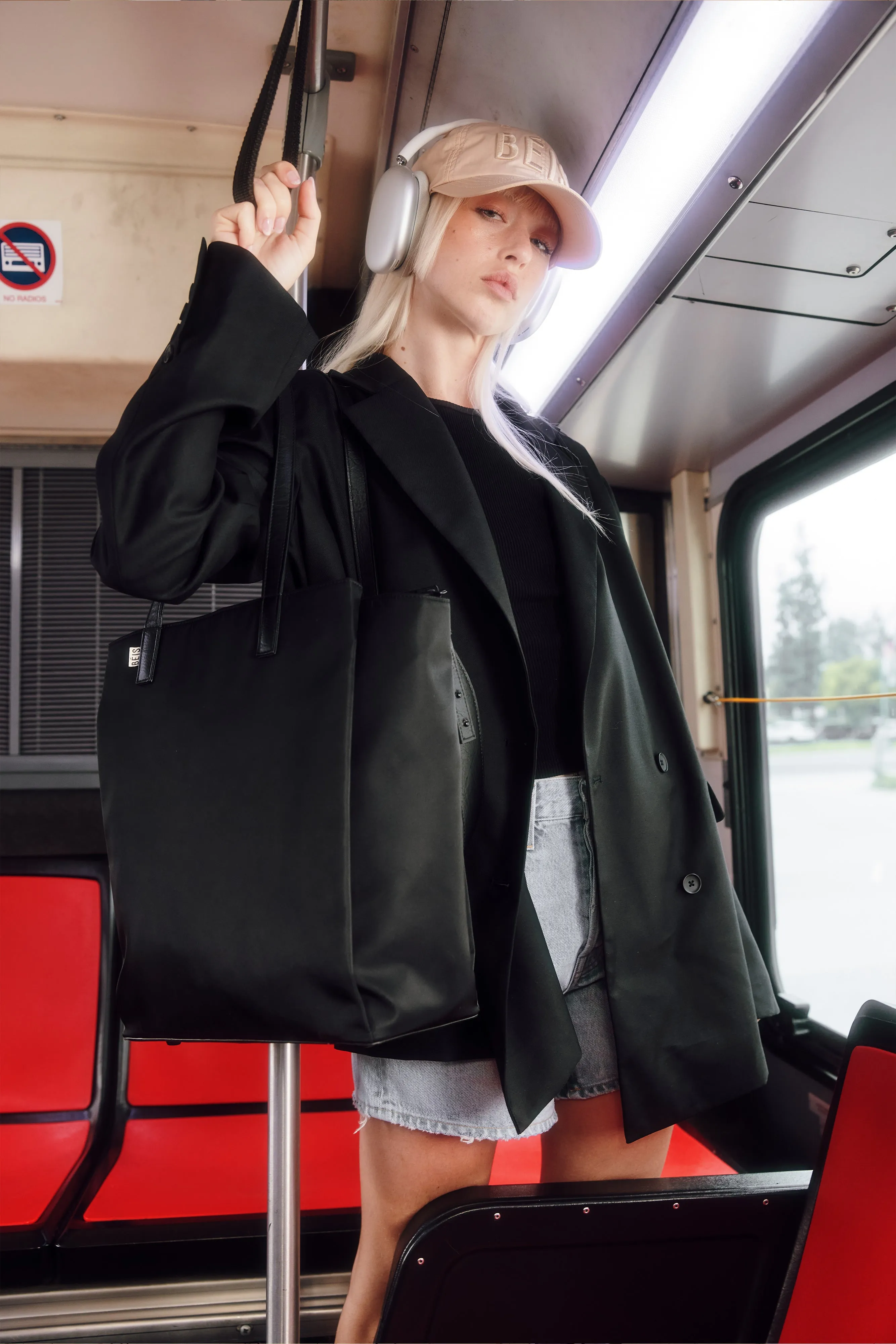 The Commuter Tote in Black