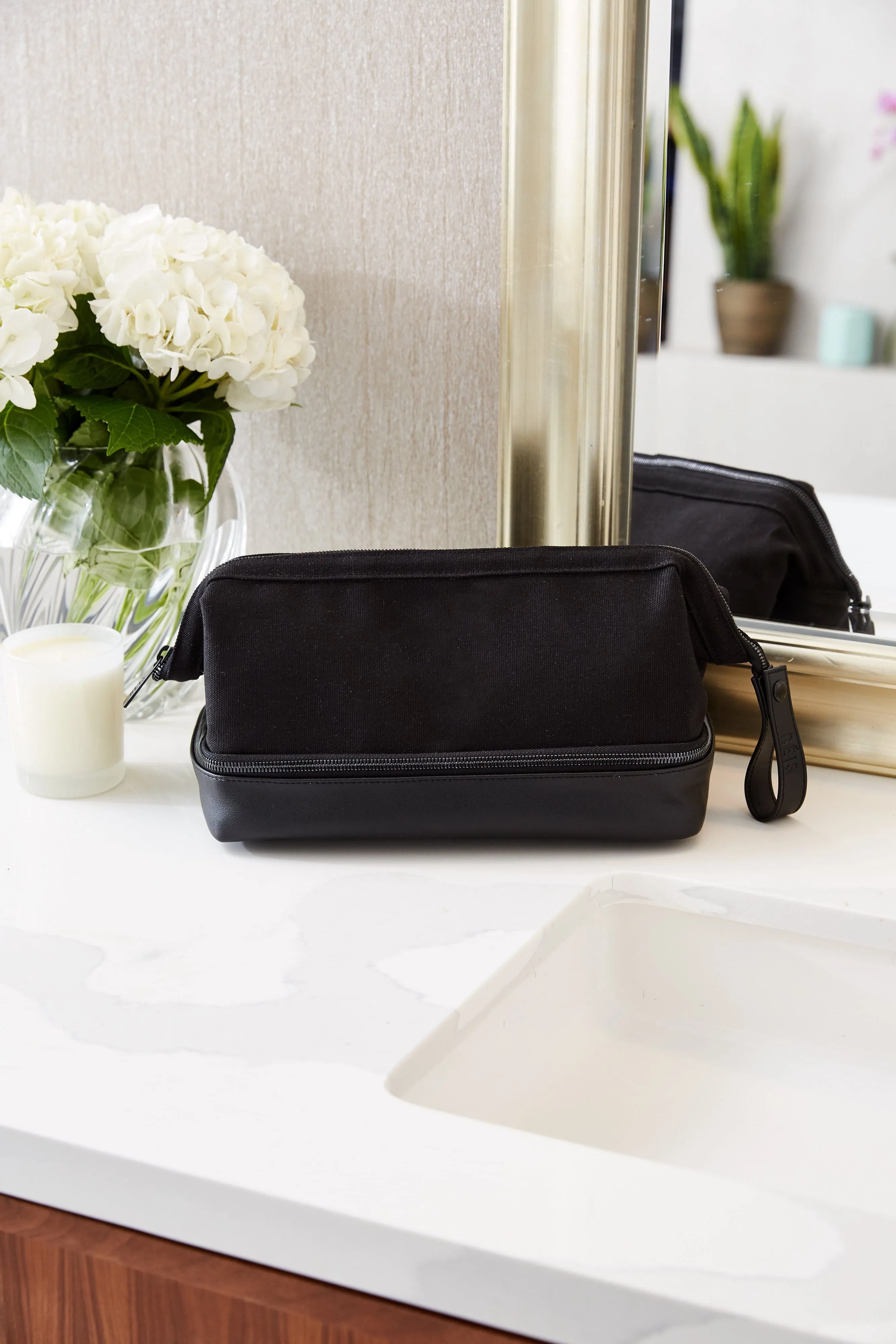 The Dopp Kit in Black