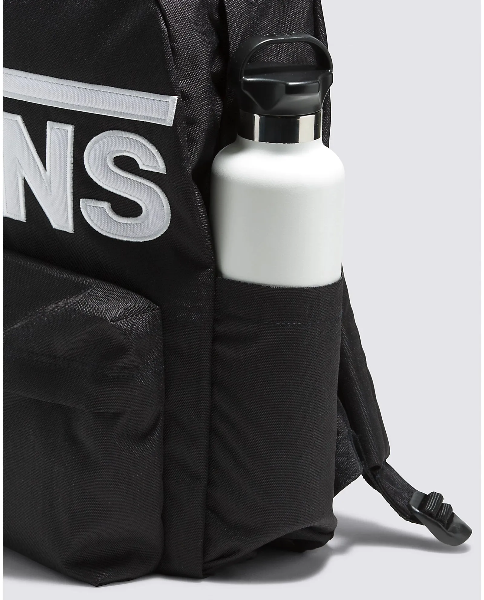 VANS MEN'S OLD SKOOL DROP V BACKPACK (BLACK/WHITE)