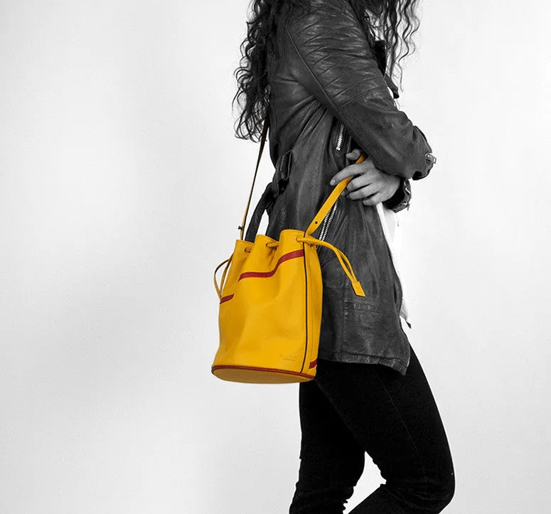 WOMEN'S BLOOP LEATHER BUCKET BAG